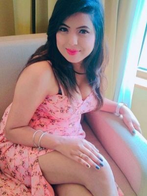 Sexy call girls in DLF Phase 4 9614961483 Rare Escorts Available